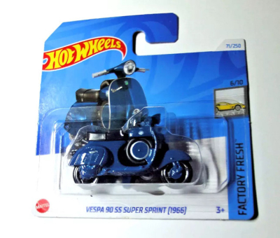 HOT WHEELS VESPA 90 SS SUPER SPRINT 1966 BLUE 71/250 BLACK 1:64 HW FACTORY FRESCH 6/1