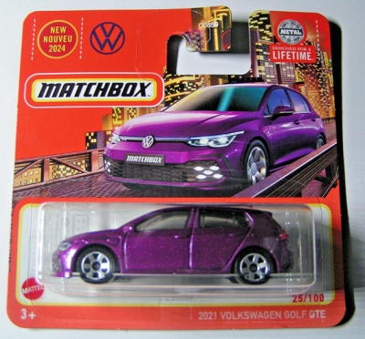 2021 VOLKSWAGEN VW GOLF GTE PURPLE MATCHBOX 1:64 25/100 SHORT CARD 2024.